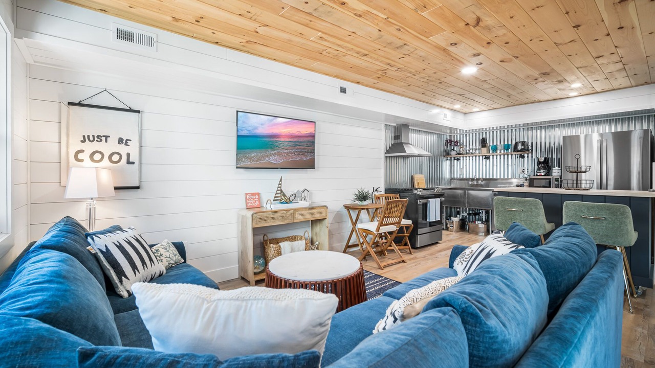 Photo of Livingroom in Margate City