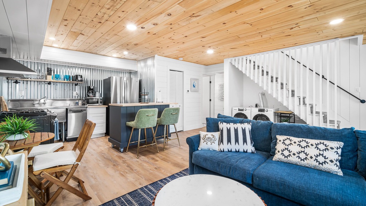 Photo of Livingroom in Margate City