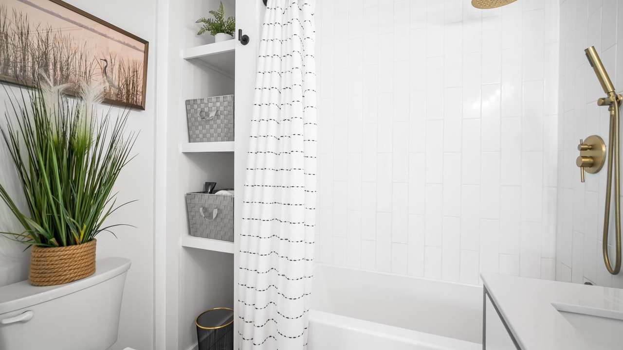 Photo of Bathroom in Margate City