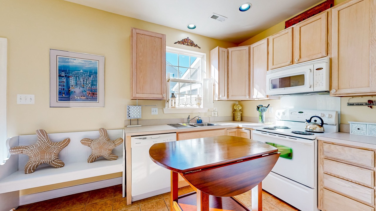 Photo of Kitchen in Villages of Five Points