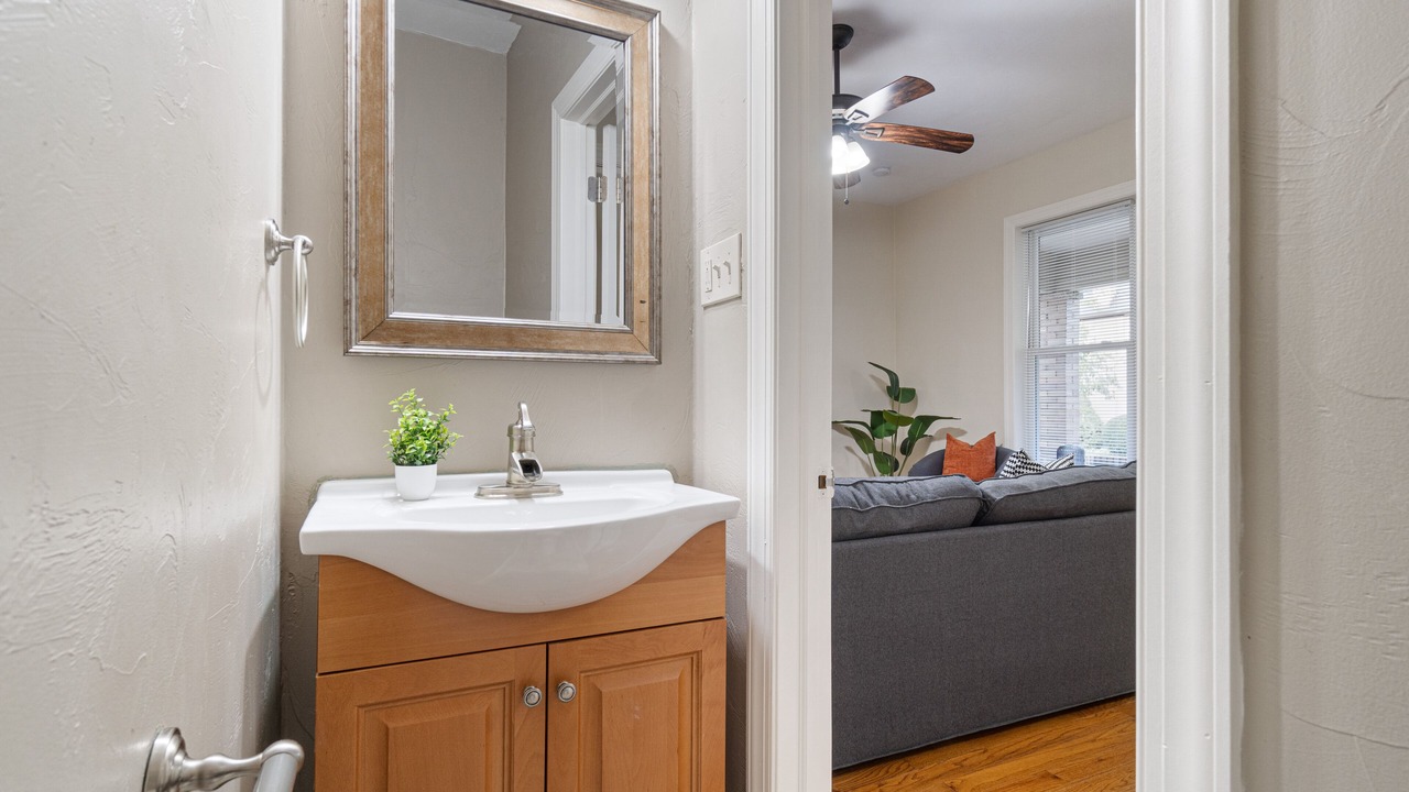Photo of Bathroom in Point Breeze