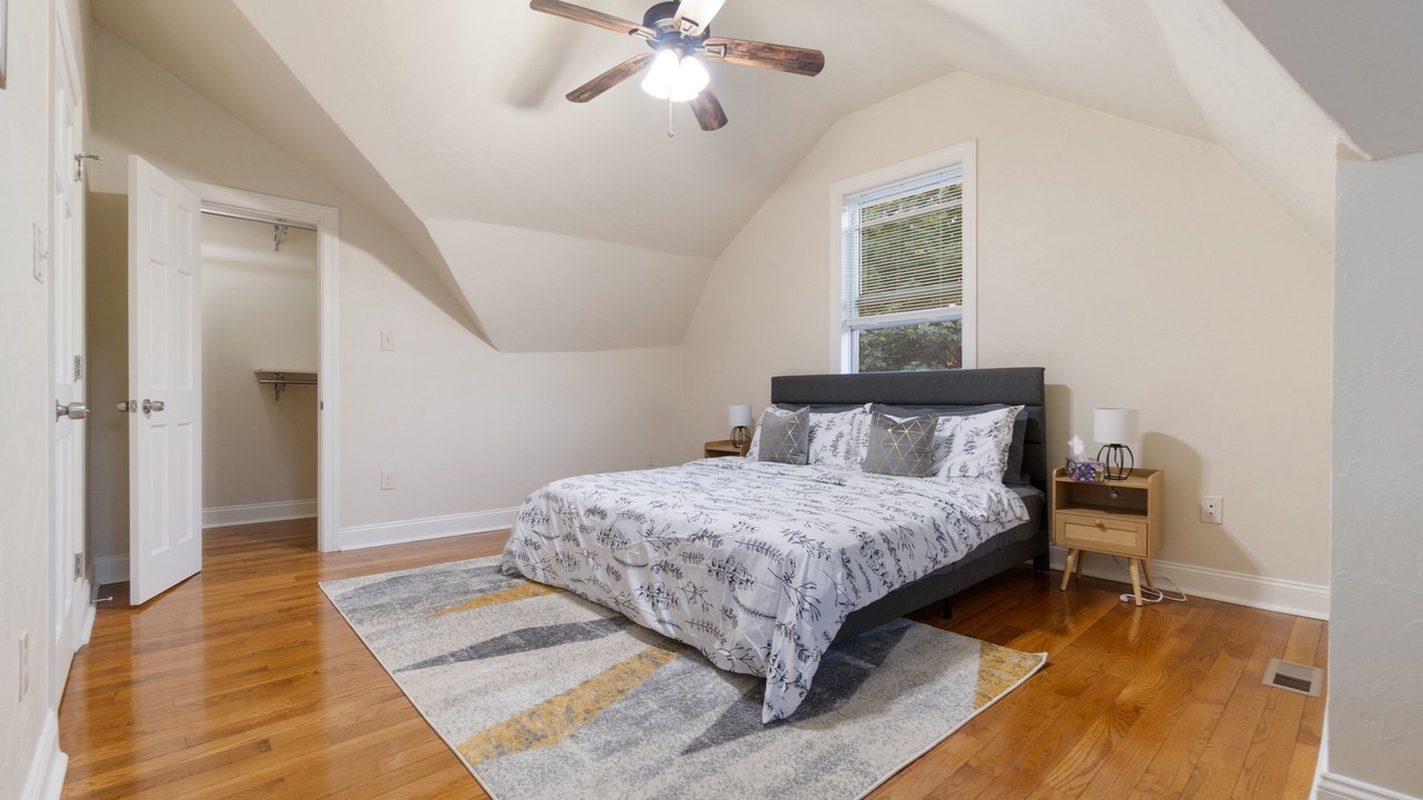 Photo of Bedroom in Point Breeze