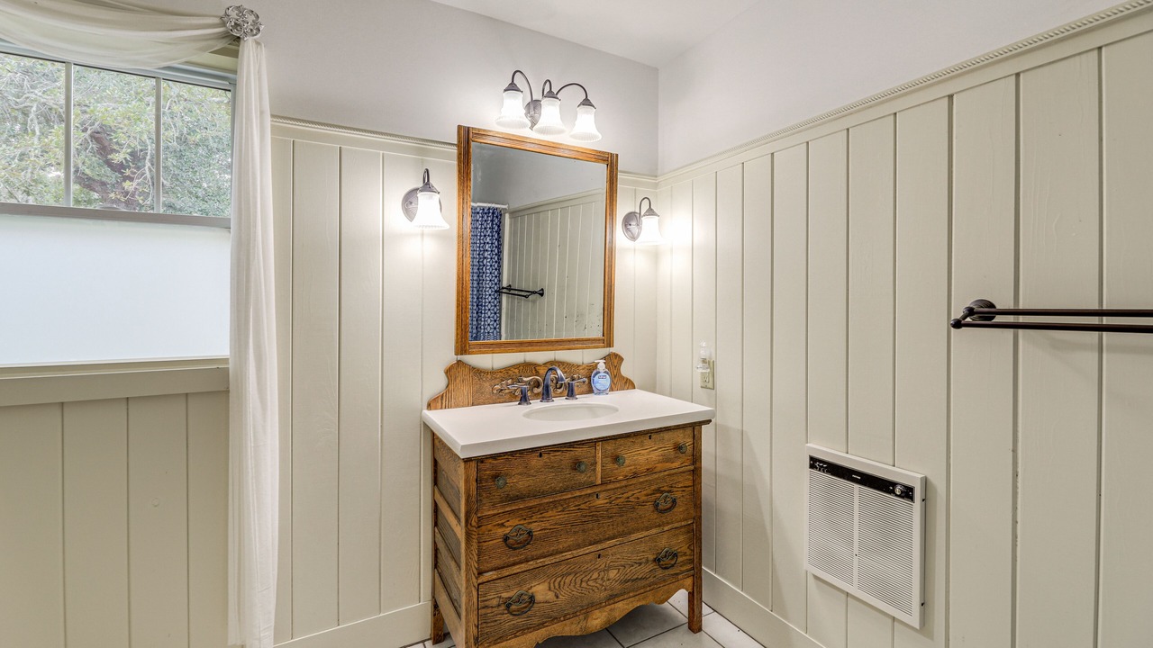 Photo of Bathroom in Atlantic