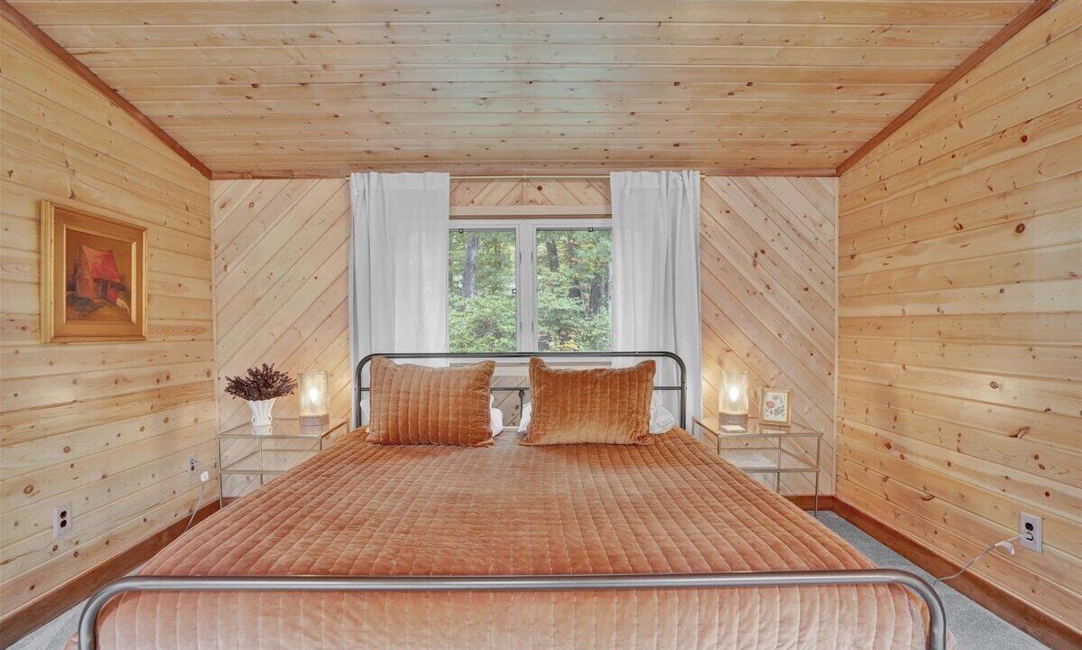 Photo of Bedroom in Gouldsboro