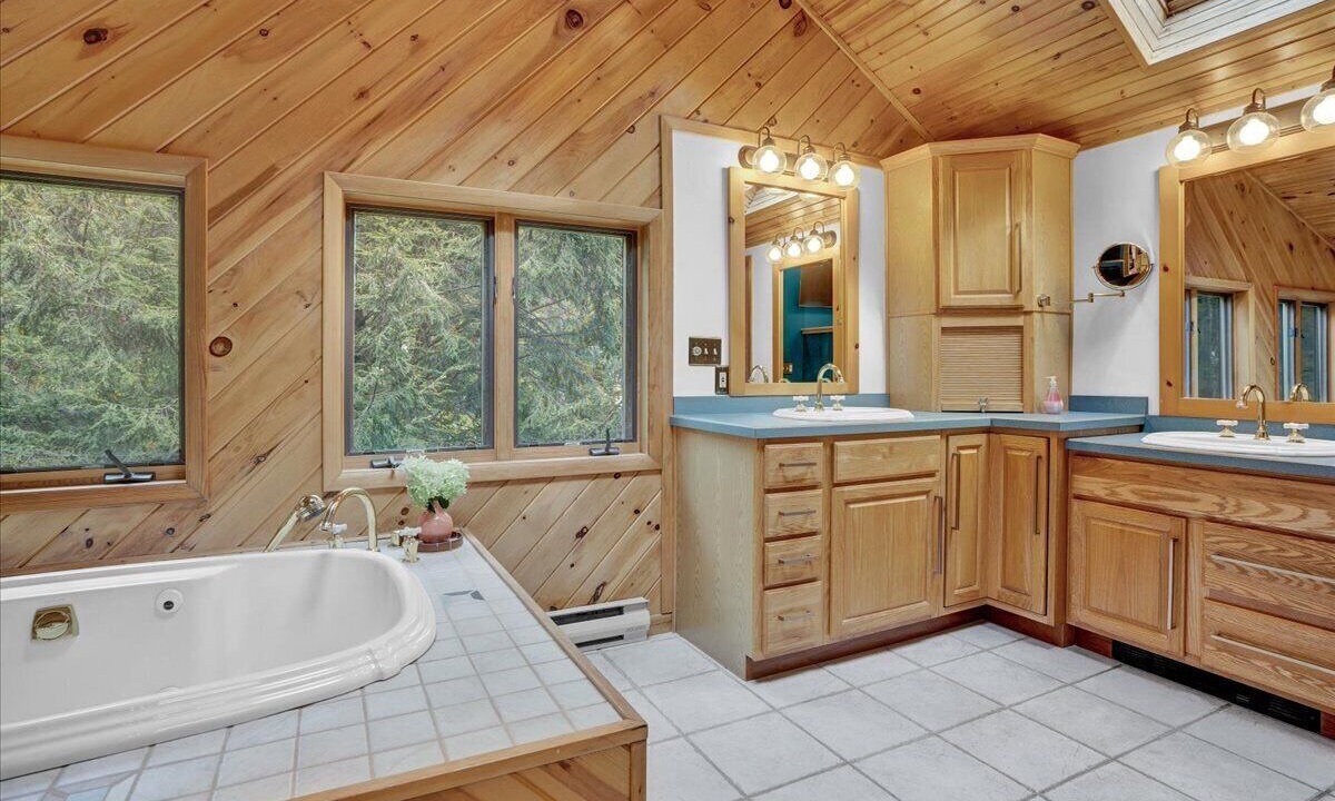 Photo of Bathroom in Gouldsboro