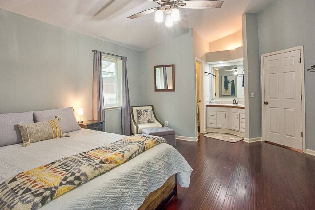 Photo of Bedroom in McDonald