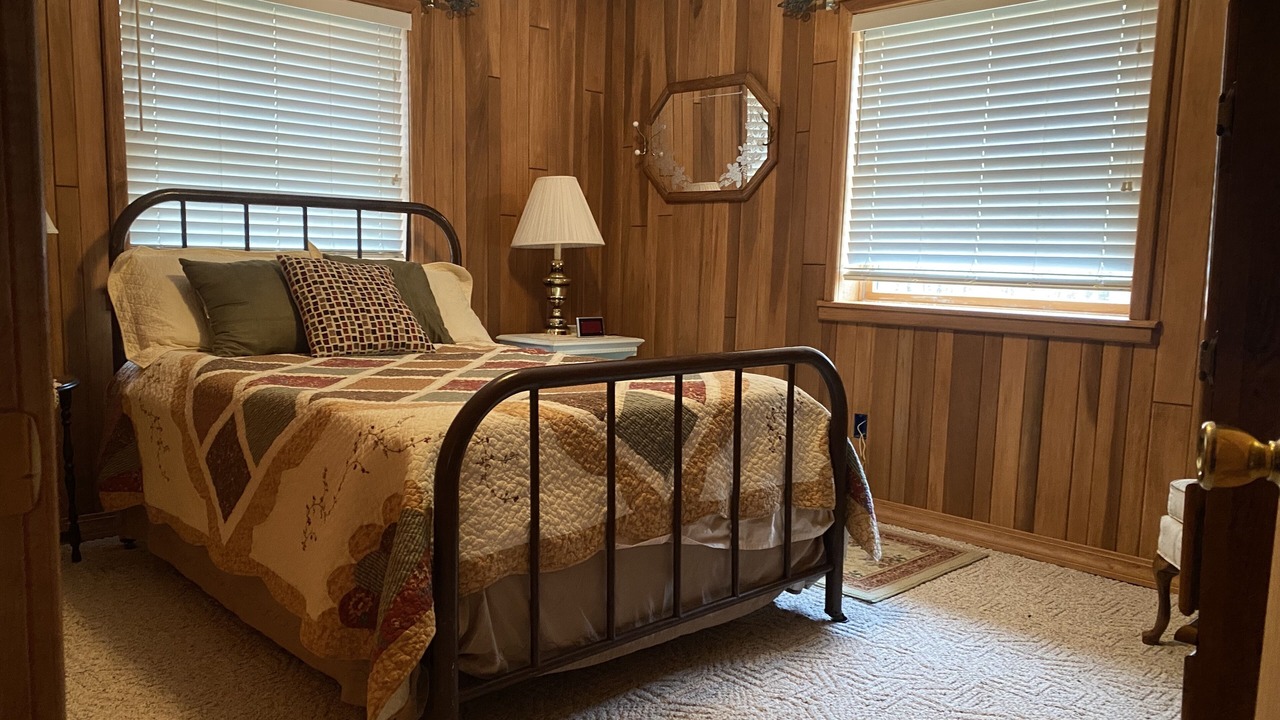 Photo of Bedroom in Montrose