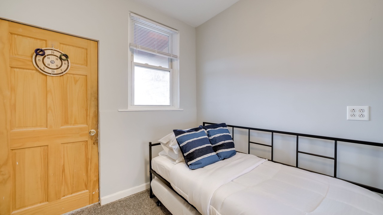 Photo of Bedroom in South Hills
