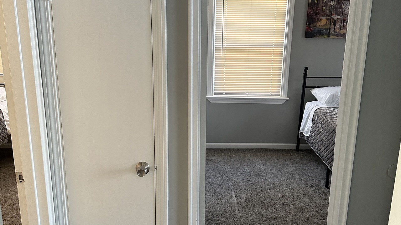 Photo of Bedroom in Mayfield Heights