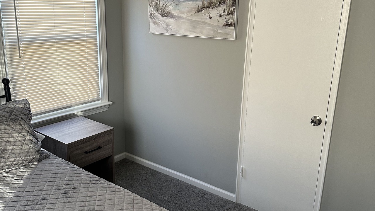 Photo of Bedroom in Mayfield Heights
