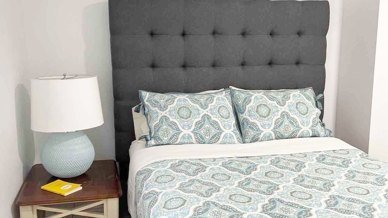 Photo of Bedroom in Washington Square West