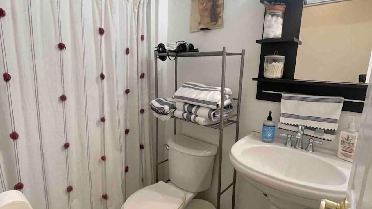 Photo of Bathroom in Olde Kensington