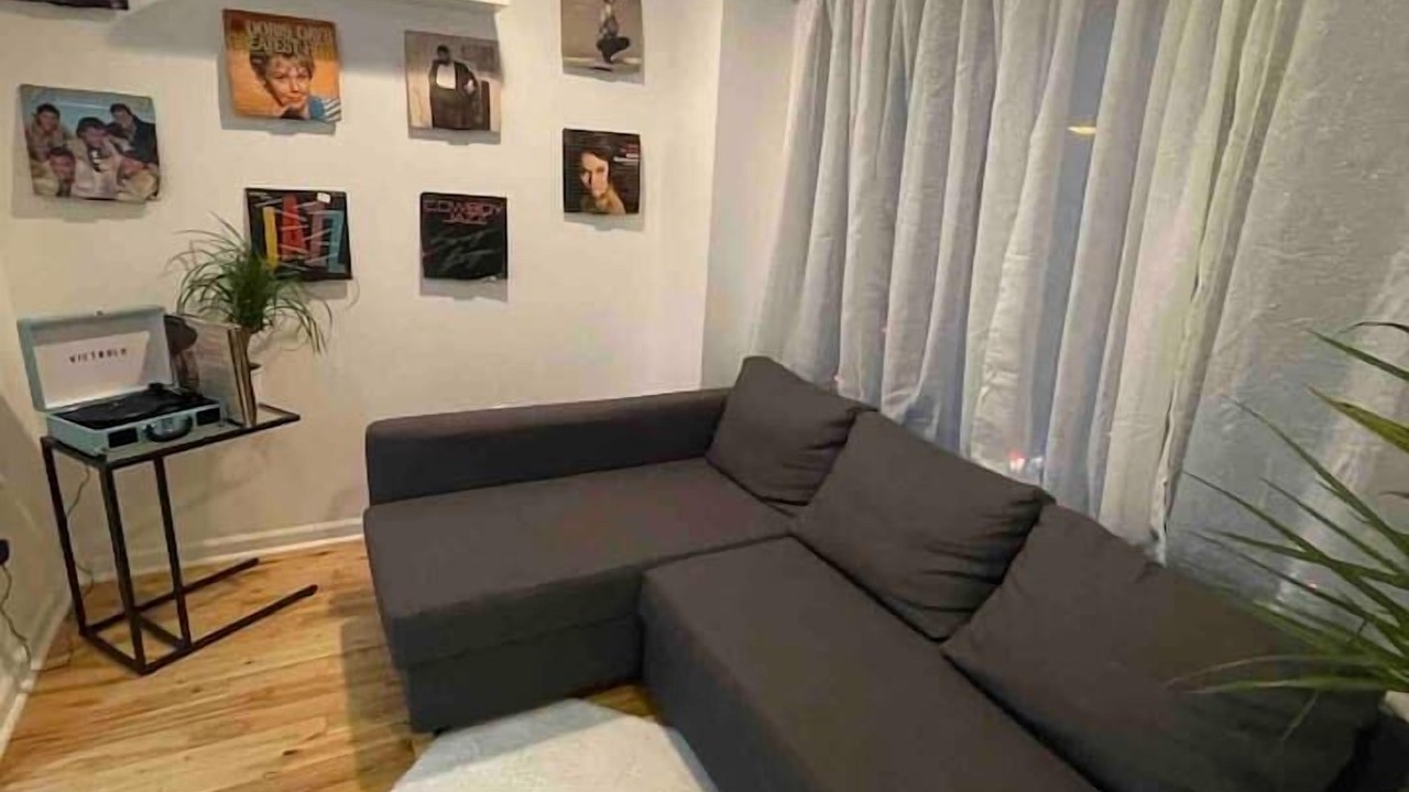 Photo of Livingroom in Olde Kensington