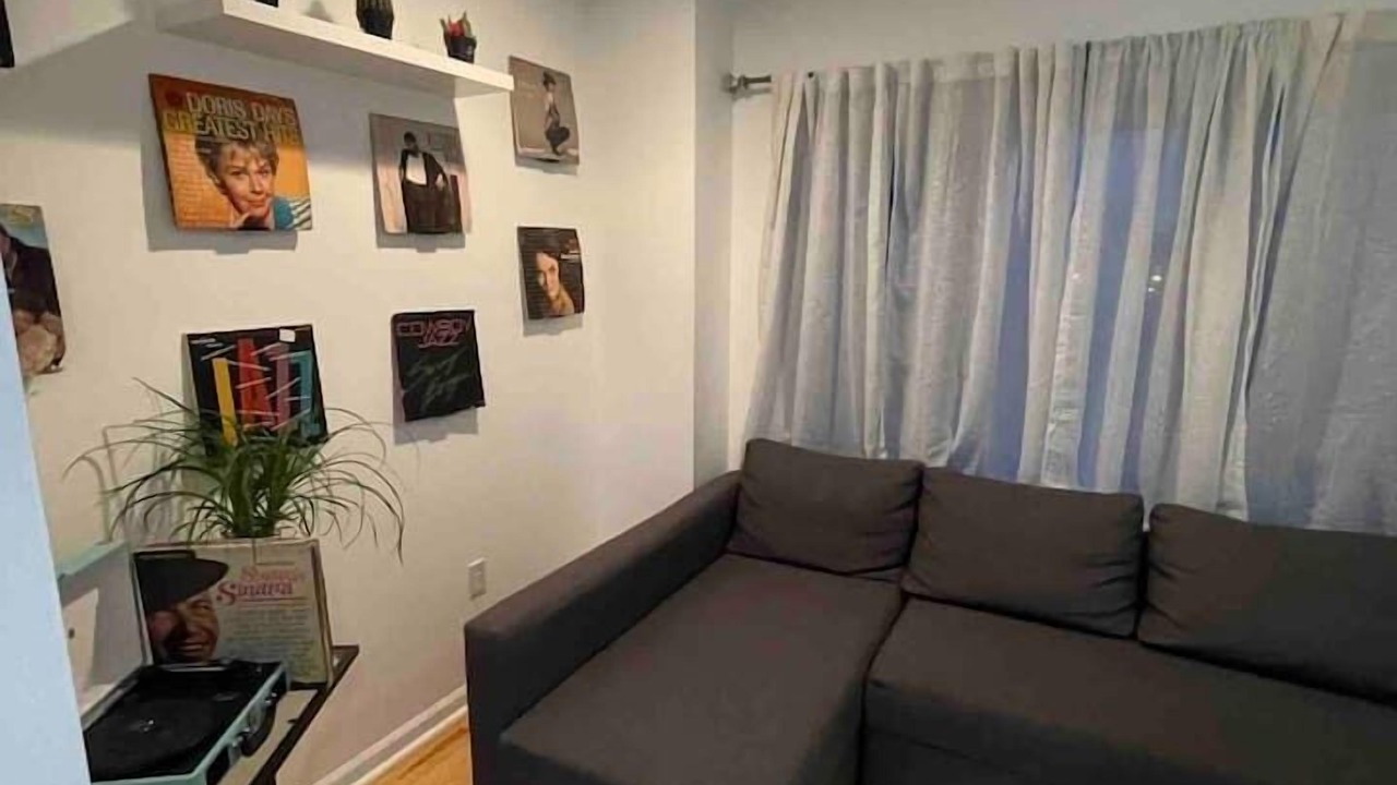 Photo of Livingroom in Olde Kensington