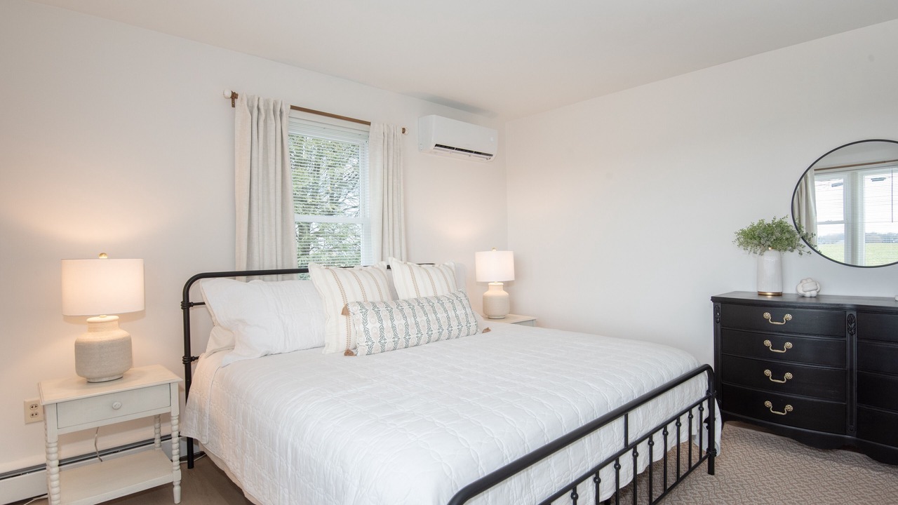 Photo of Bedroom in Bird In Hand