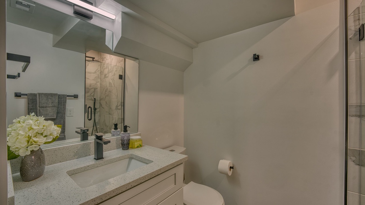 Photo of Bathroom in Brightwood Park