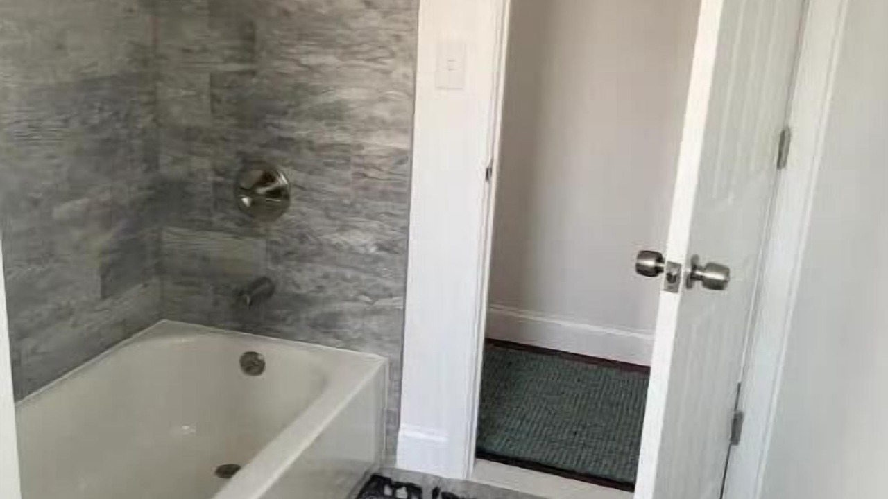Photo of Bathroom in Point Breeze