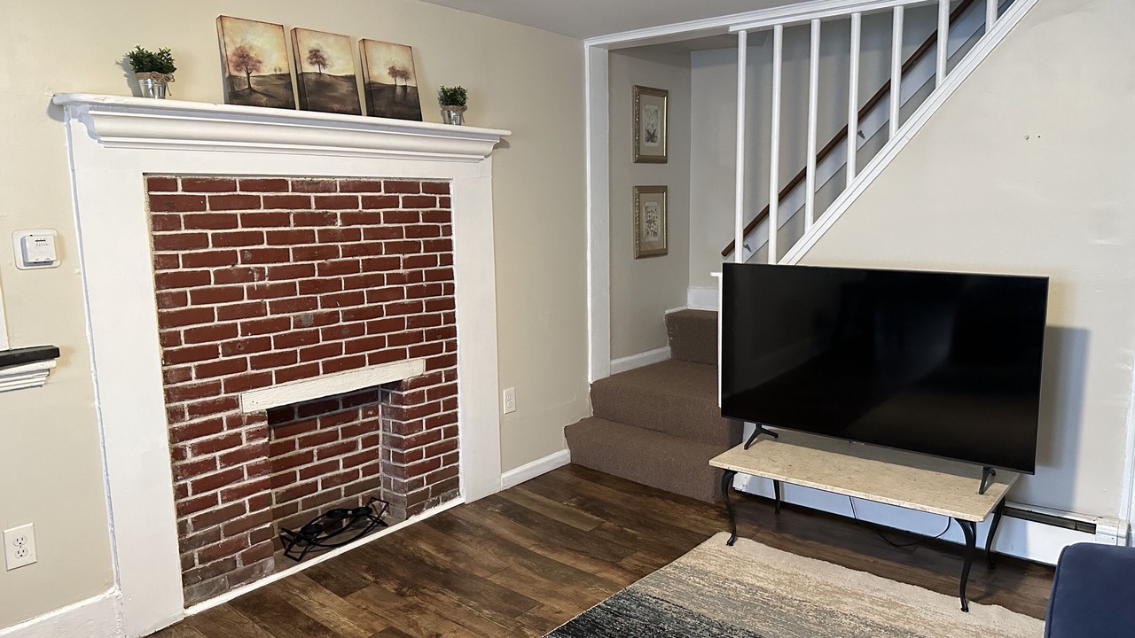 Photo of Livingroom in Whitehall