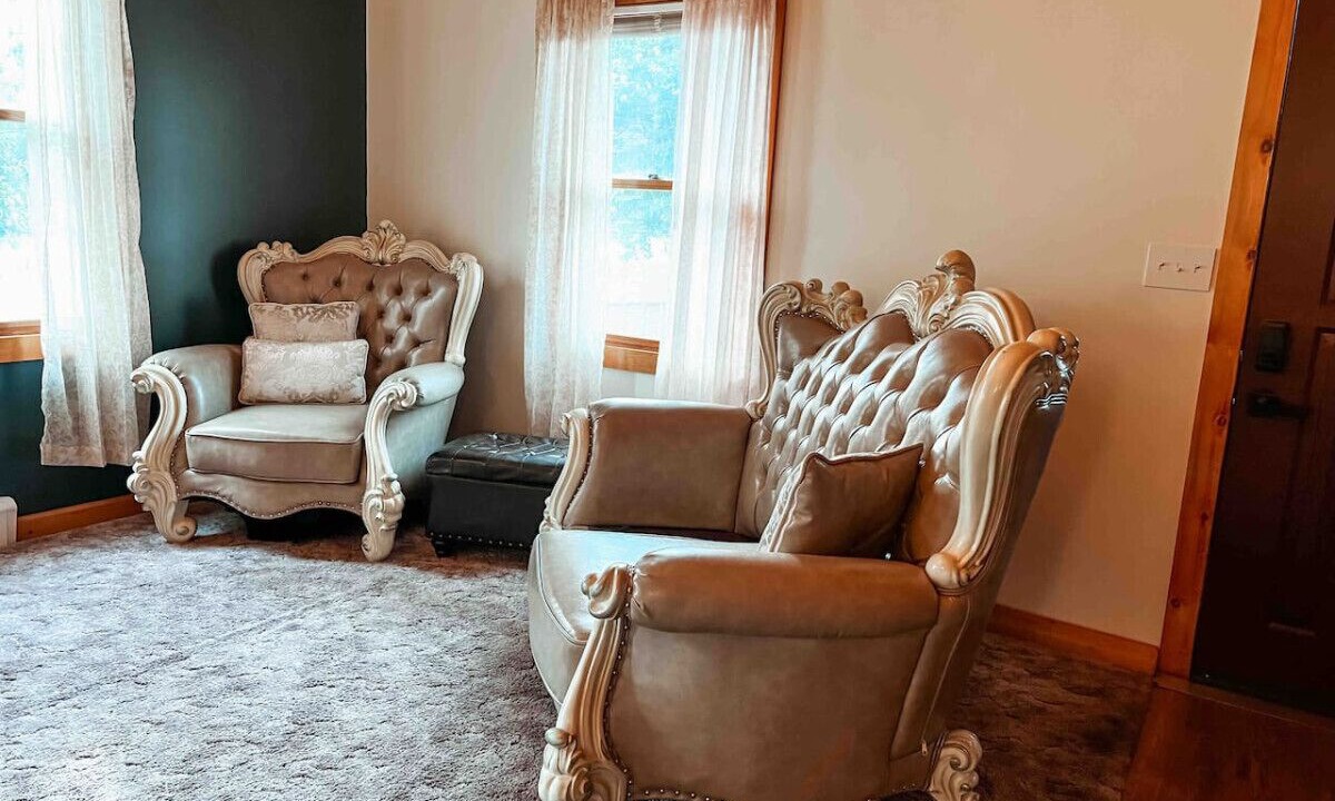 Photo of Livingroom in West Newton