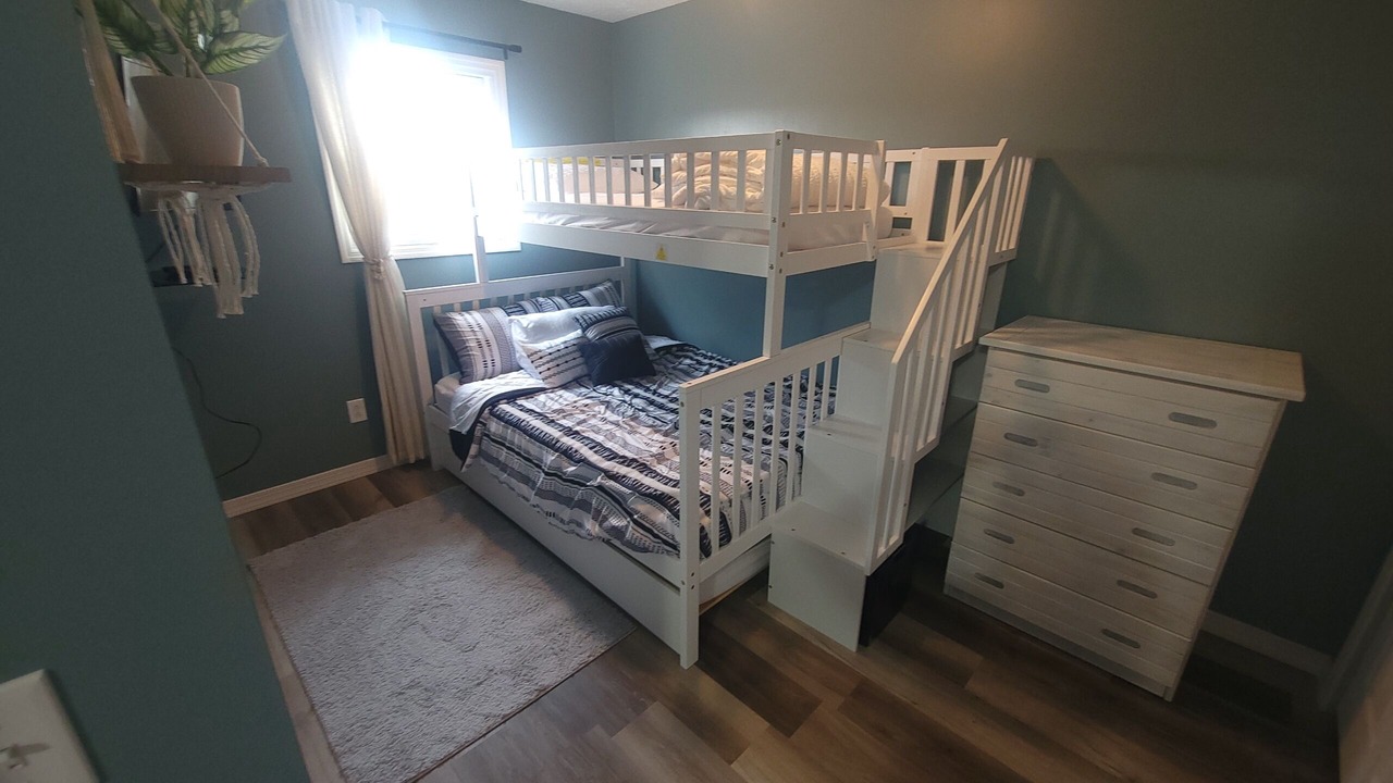 Photo of Bedroom in Nelsonville