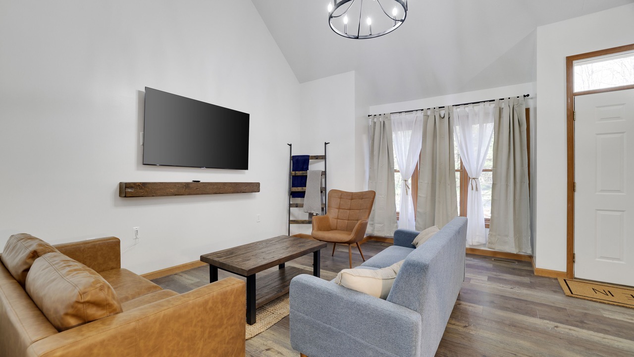 Photo of Livingroom in East Stroudsburg