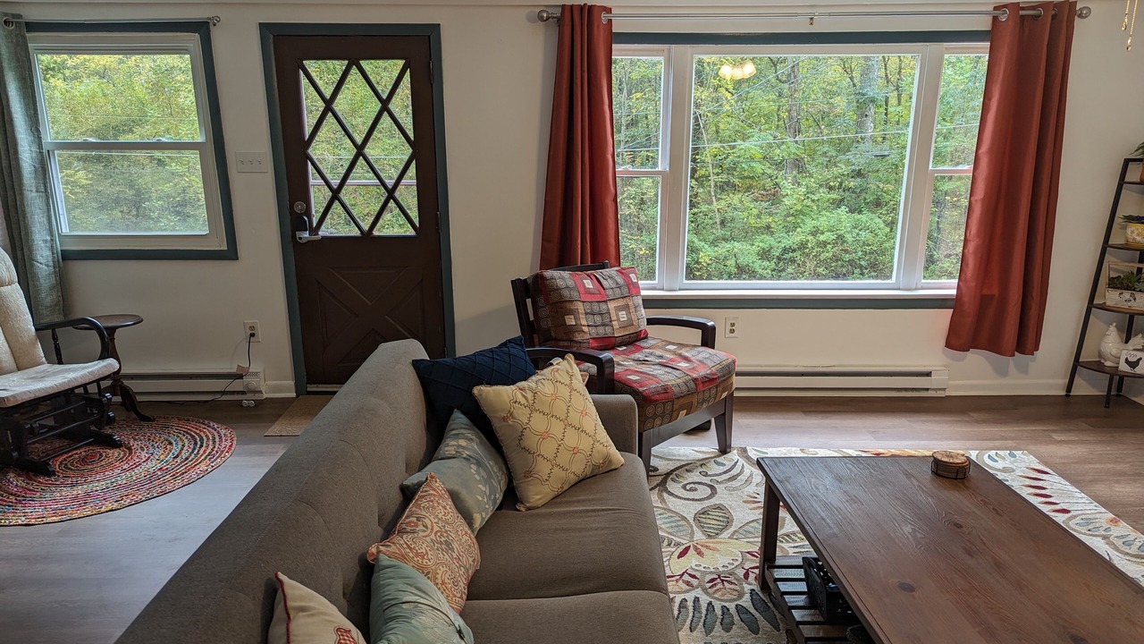 Photo of Livingroom in Cardiff