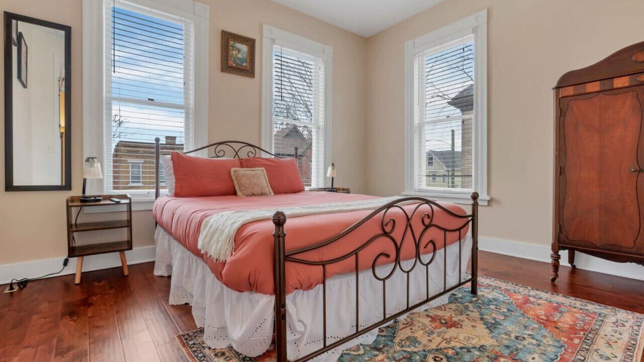 Photo of Bedroom in Olde Towne East