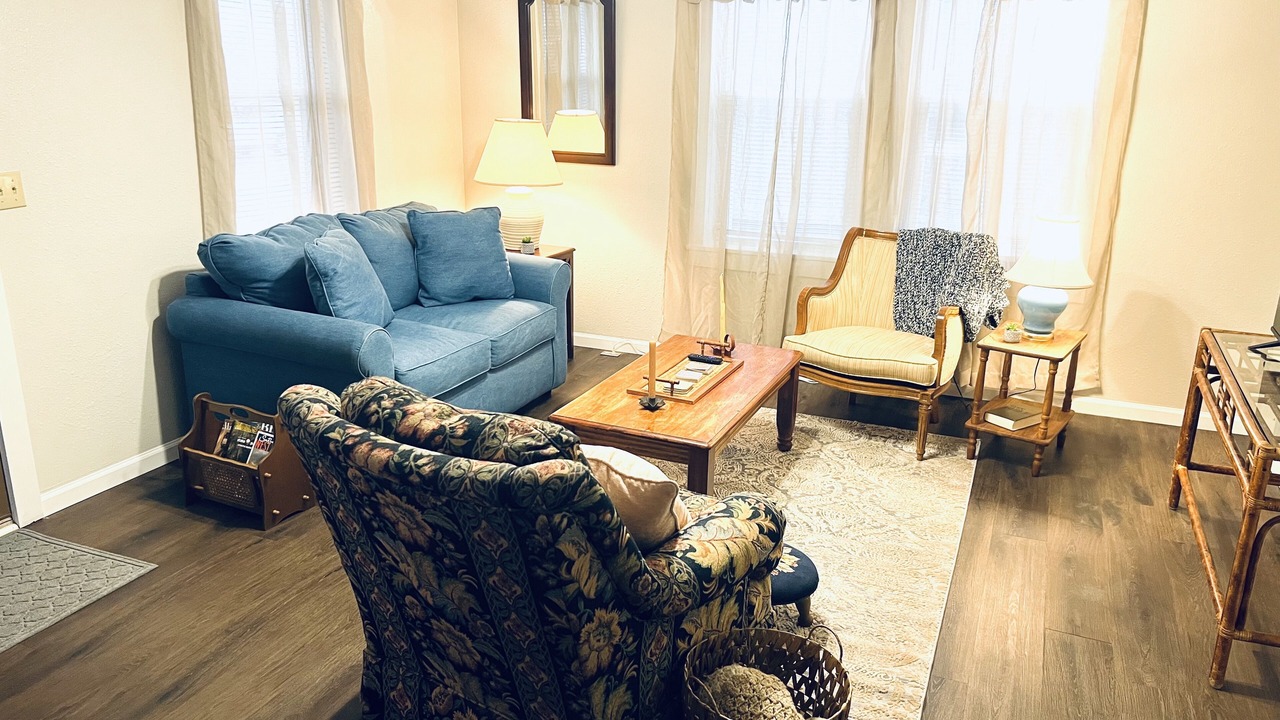 Photo of Livingroom in Tennerton