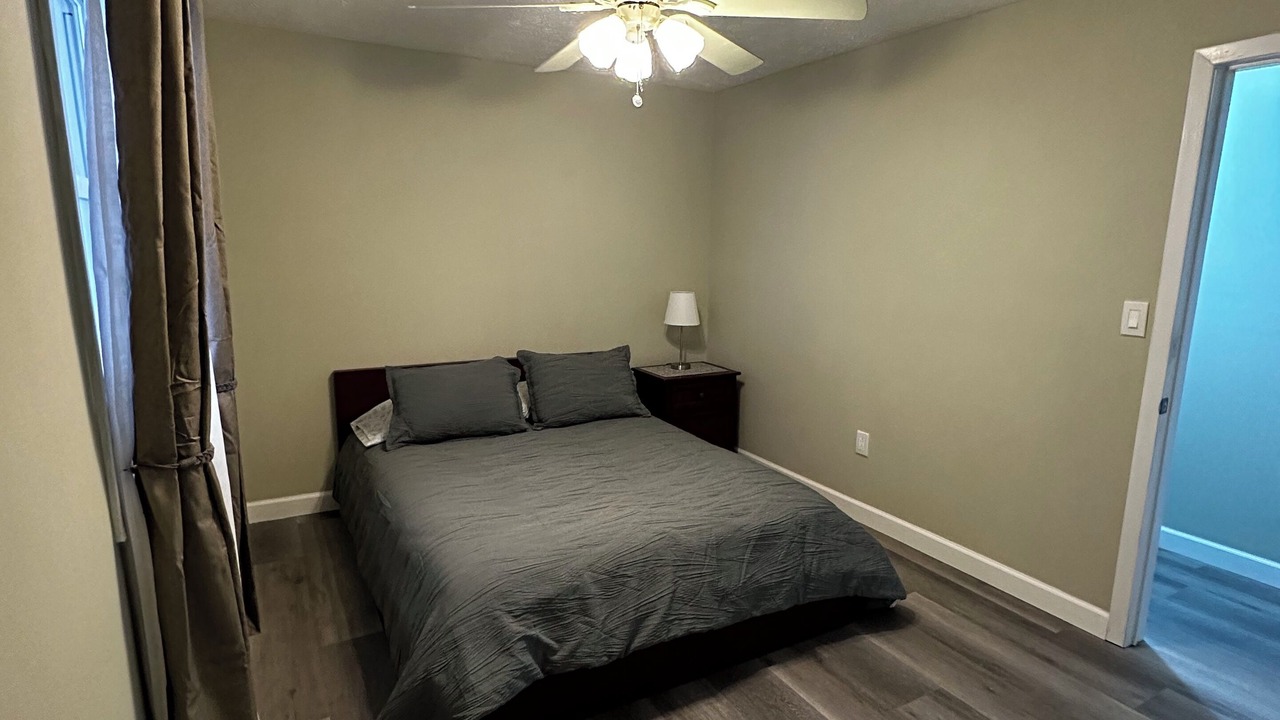 Photo of Bedroom in Newcomb