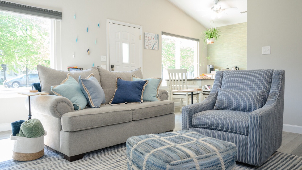 Photo of Livingroom in Buckroe Beach