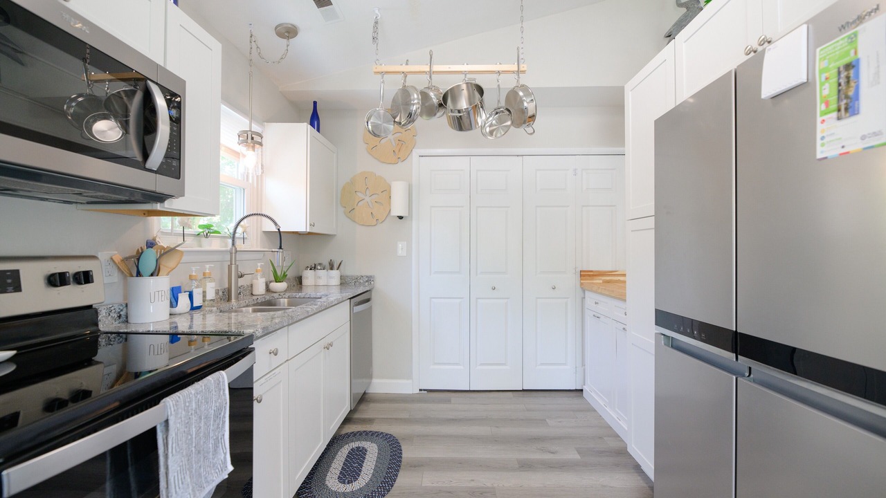 Photo of Kitchen in Buckroe Beach