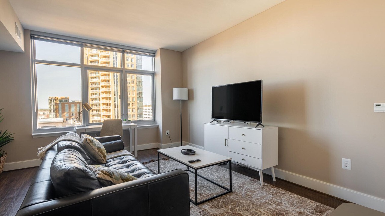 Photo of Livingroom in Reston