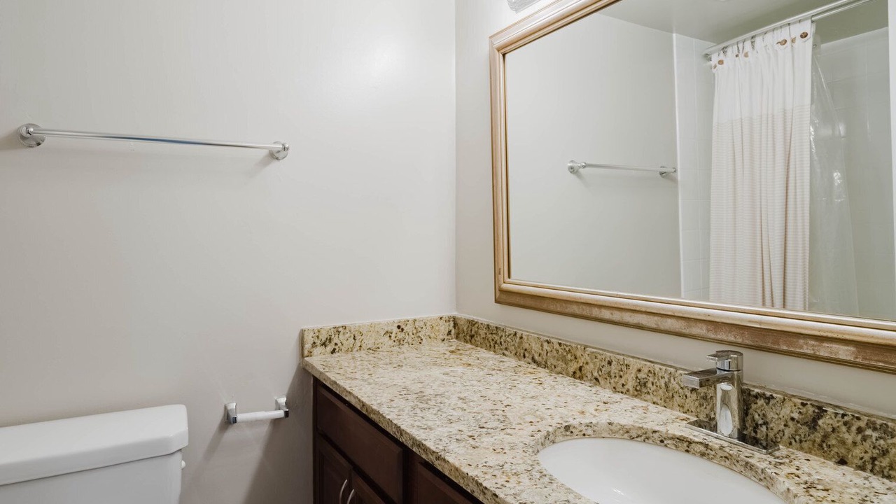 Photo of Bathroom in Connecticut Ave - K Street