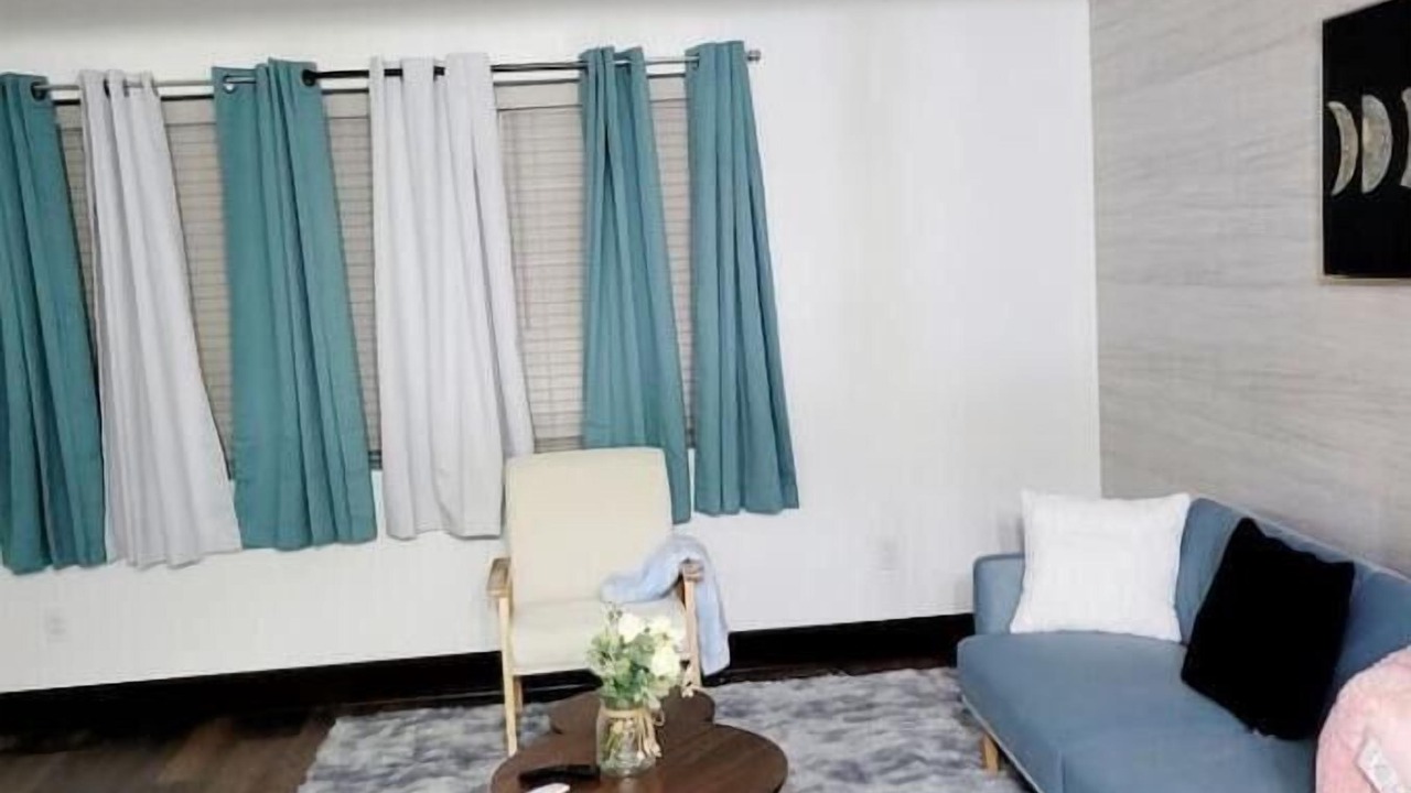 Photo of Livingroom in Hampden