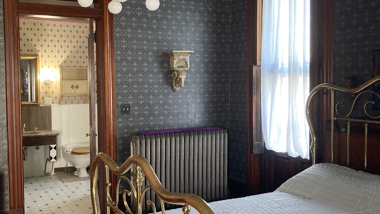 Photo of Bedroom in Clifton Heights