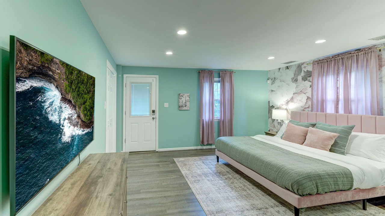 Photo of Bedroom in Alcova Heights