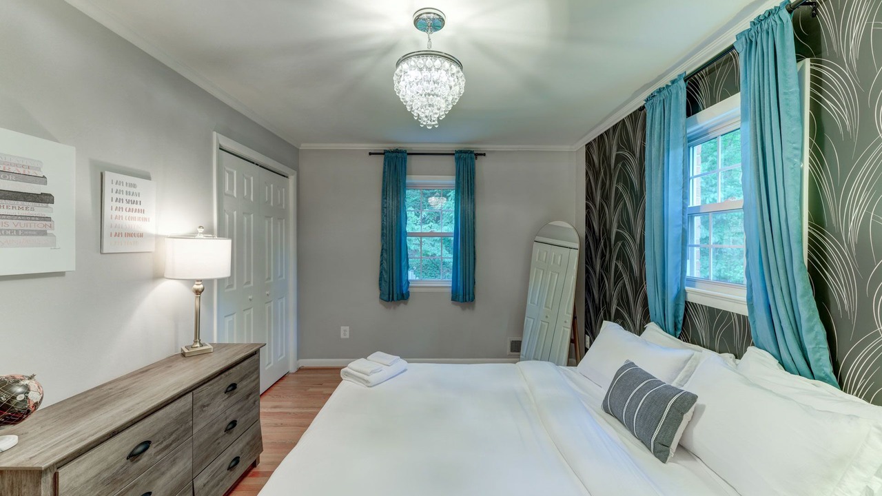 Photo of Bedroom in Alcova Heights