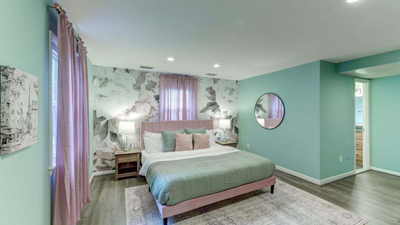 Photo of Bedroom in Alcova Heights