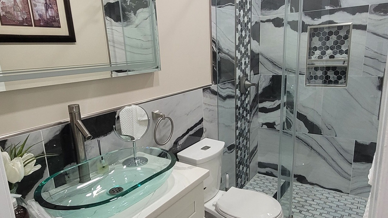 Photo of Bathroom in Clark