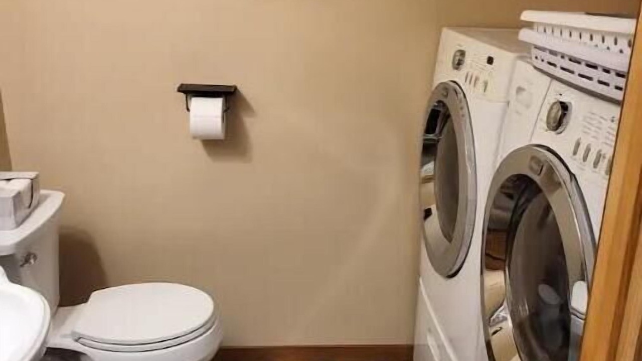 Photo of Bathroom in Chapmanville