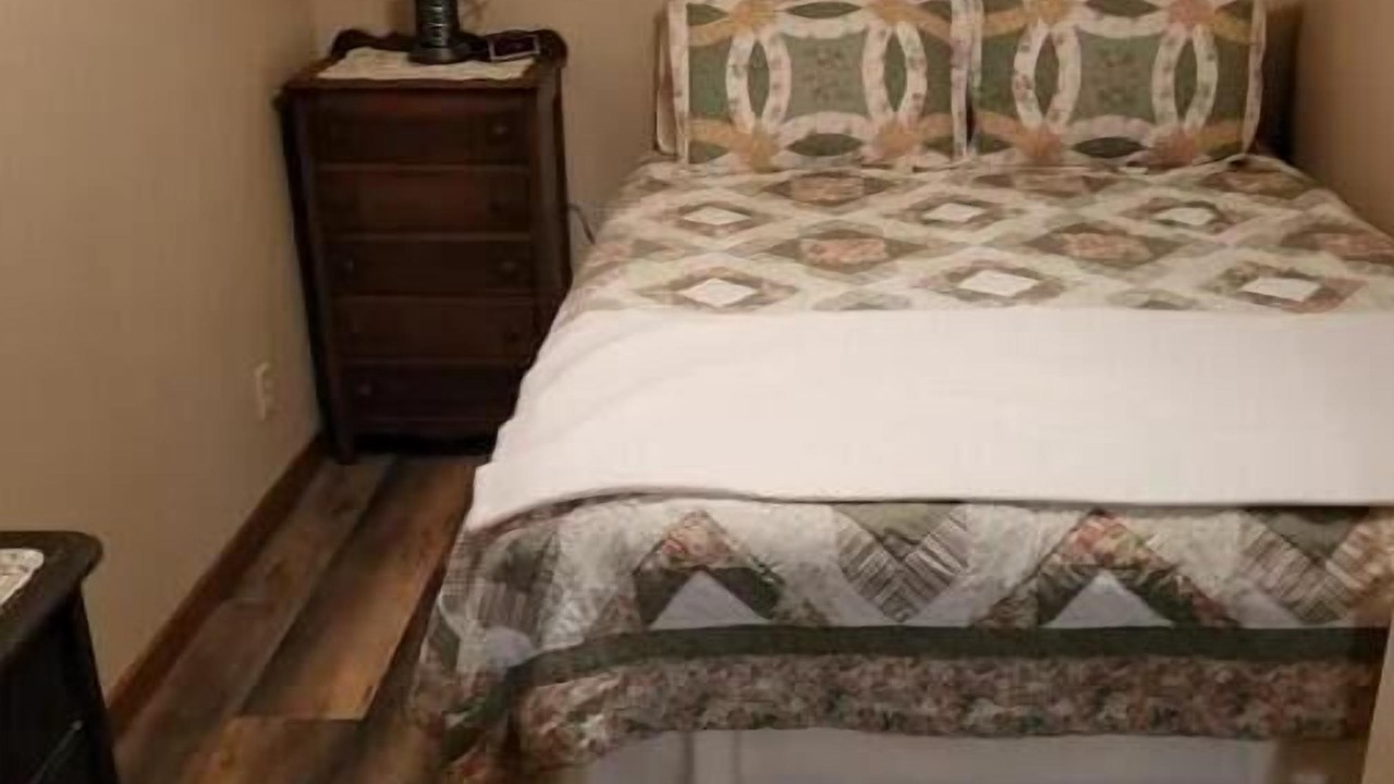 Photo of Bedroom in Chapmanville