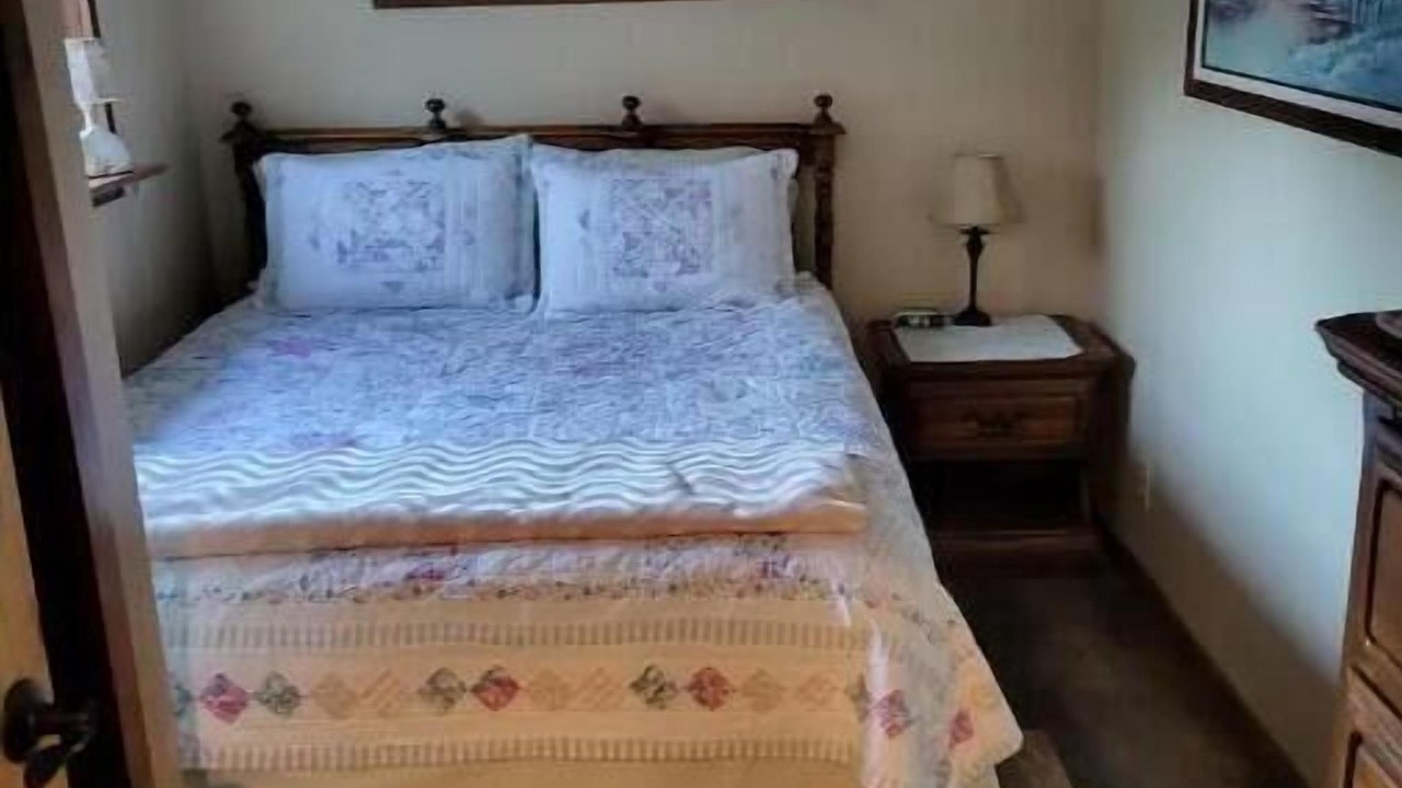 Photo of Bedroom in Chapmanville