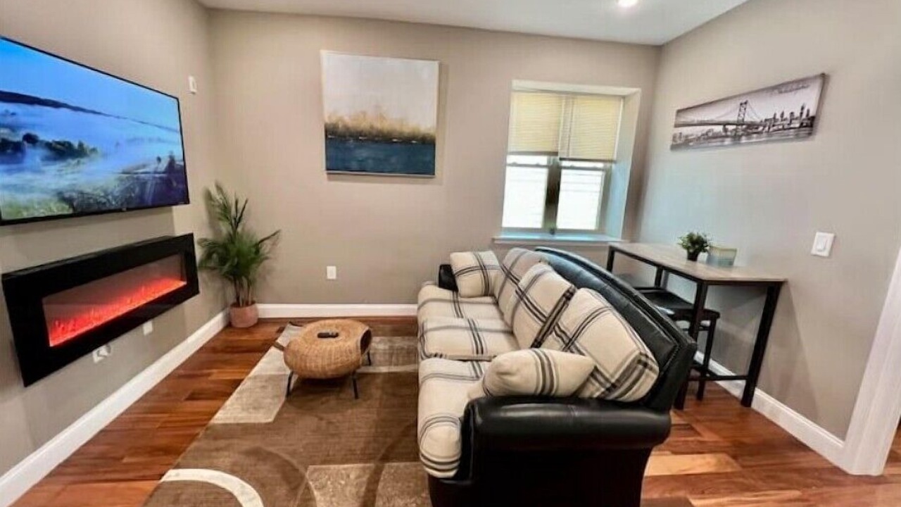 Photo of Livingroom in Logan Square