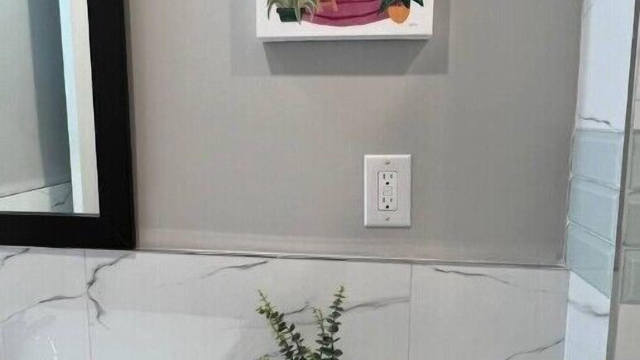 Photo of Bathroom in Logan Square