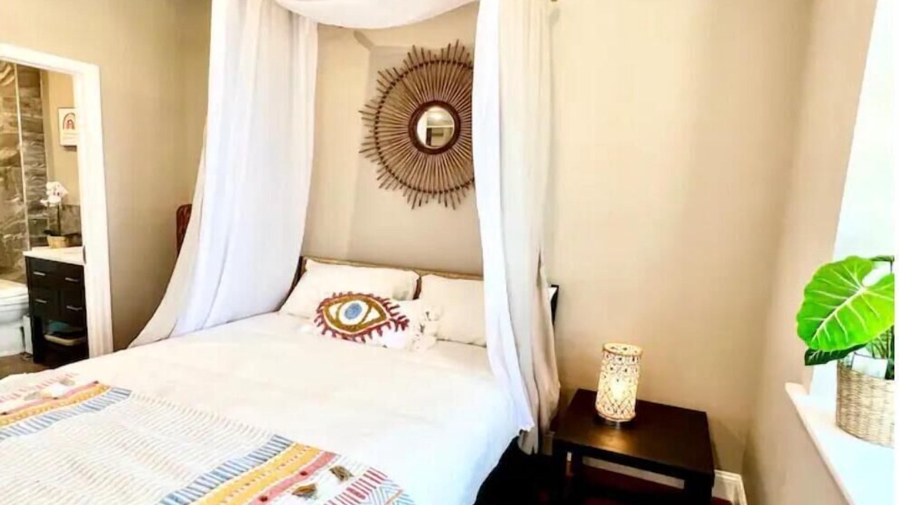 Photo of Bedroom in Chinatown