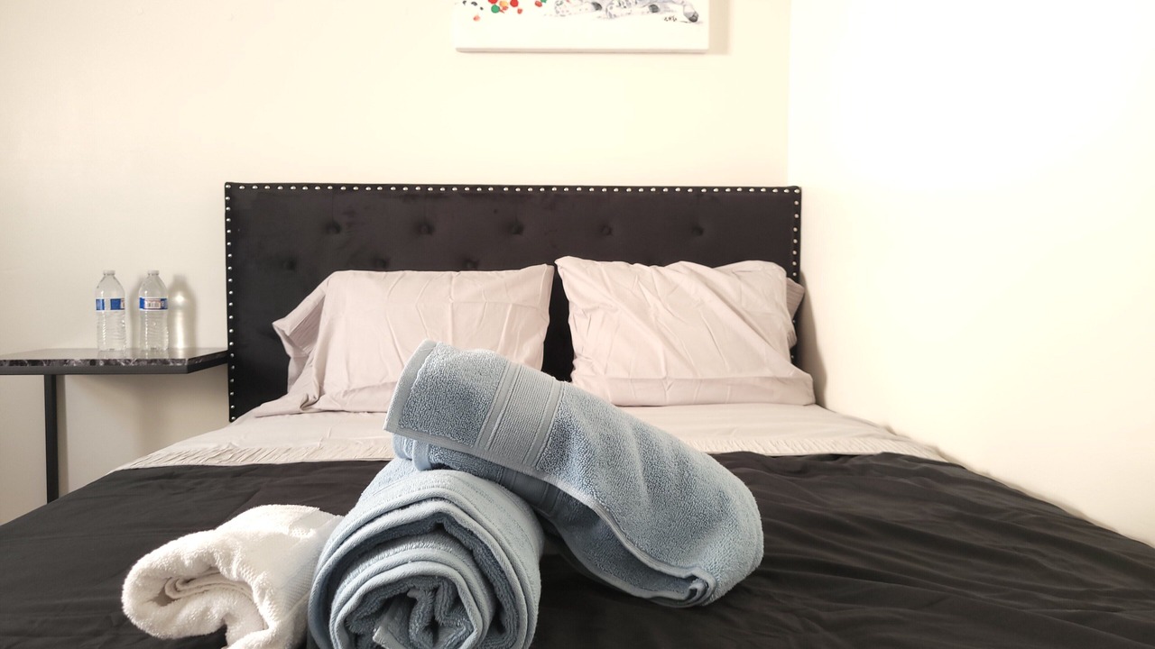 Photo of Bedroom in Weequahic