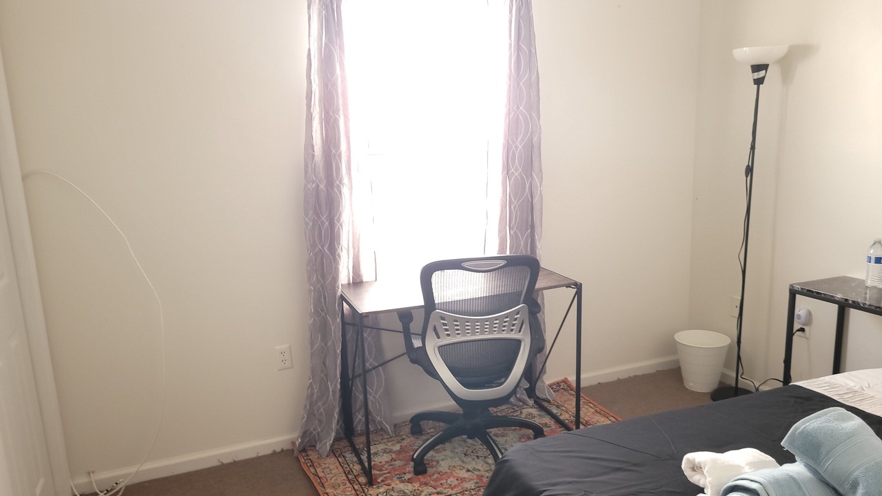 Photo of Bedroom in Weequahic