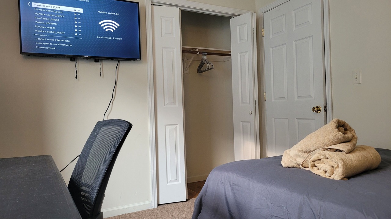 Photo of Bedroom in Weequahic