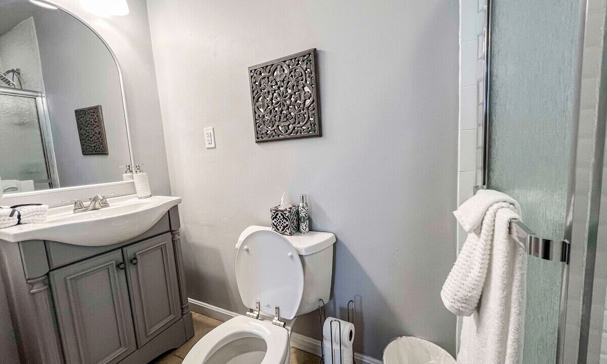 Photo of Bathroom in Oakley