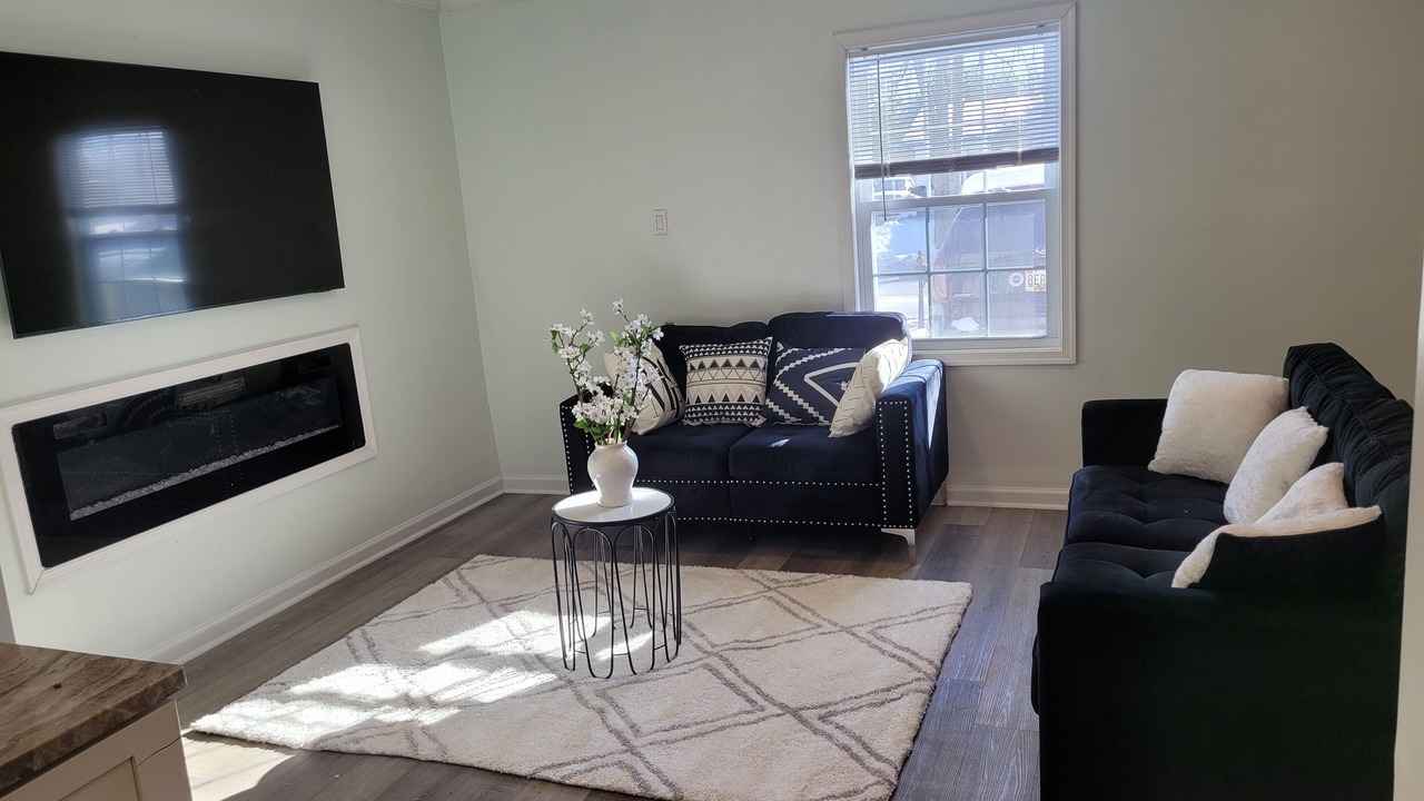 Photo of Livingroom in Upper Marlboro